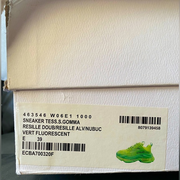 Balenciaga Triple S Neon Green Clear Soles Shipping in original box - Picture 14 of 15